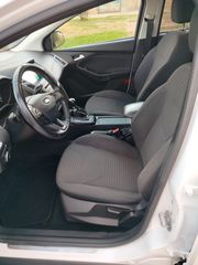 Ford Focus 2018 Titanium-thumb-7