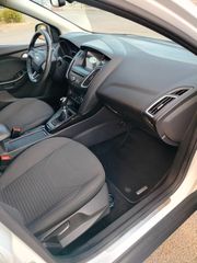Ford Focus 2018 Titanium-thumb-8