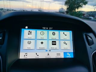 Ford Focus 2018 Titanium-thumb-15