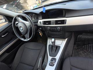 Bmw M1 2011-thumb-7