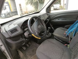 Opel Combo 2013-thumb-3