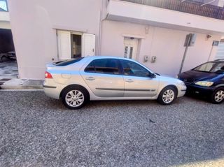 Renault Laguna 2006-thumb-1