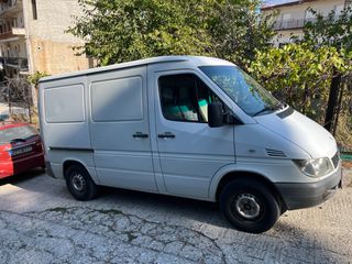 Κλούβα Mercedes-Benz 2005 208