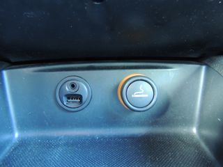 Citroen C4 2016 1.2 e-THP Millenium όλα τα service / Navi / Klima /αριστο-thumb-42