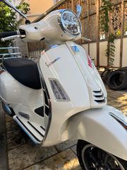 Vespa GTS 300 2024 SUPER SPORT-thumb-1