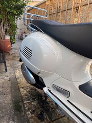 Vespa GTS 300 2024 SUPER SPORT-thumb-2
