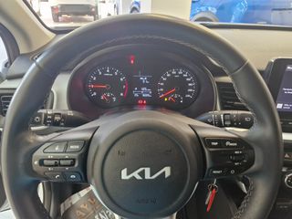 Kia Stonic 2023 OPTIMUM-thumb-8