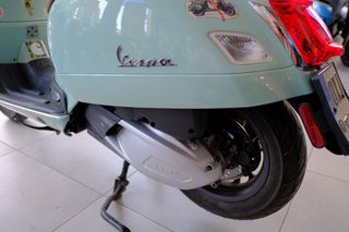 Vespa GTS 300 2020 VESPA GTS 300-thumb-16