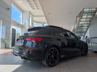 Audi RS3 2022 SPORTBACK-thumb-5
