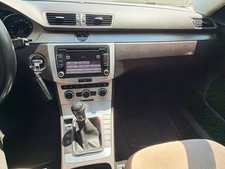 Volkswagen Passat 2012 1.6 DIESEL-thumb-8