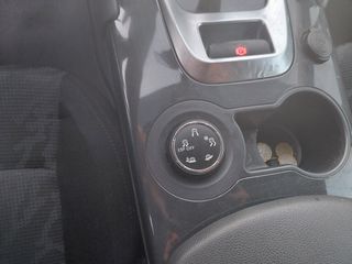Peugeot 3008 2010 1.6 DIESEL-thumb-8