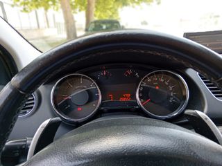 Peugeot 3008 2010 1.6 DIESEL-thumb-11