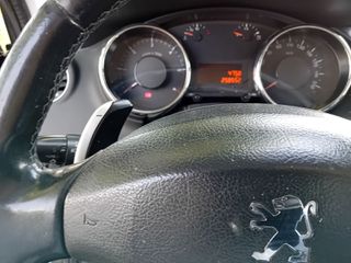 Peugeot 3008 2010 1.6 DIESEL-thumb-23