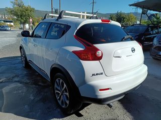 Nissan Juke 2011-thumb-4