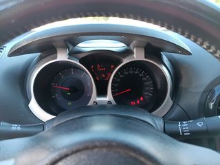 Nissan Juke 2011-thumb-11