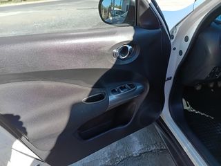 Nissan Juke 2011-thumb-15