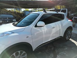 Nissan Juke 2011-thumb-17