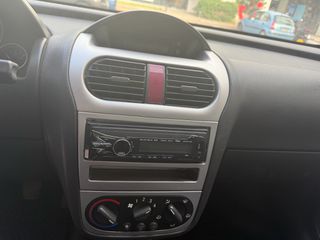 Opel Corsa 2006-thumb-10