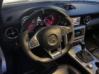 Mercedes-Benz SLK 200 2011-thumb-11
