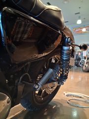 Harley Davidson XL 883 N Sportster IRON 2017-thumb-23