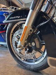 Harley Davidson ROAD KING 2019-thumb-31