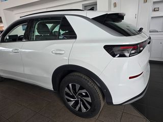 Volkswagen T-Roc 2026-thumb-5