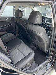 Hyundai Tucson 2017 1.7 CRDI EURO 6!-thumb-9