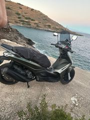 Piaggio Beverly 300 2018 BEVERLY 300S-thumb-2
