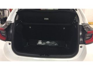 Toyota Yaris 2023 ACTIVE PLUS-thumb-11