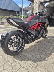 Ducati Diavel 2017 CARBON-thumb-6