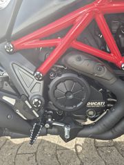 Ducati Diavel 2017 CARBON-thumb-8