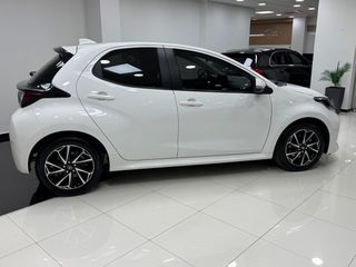 Toyota Yaris 2022 HDF Active Plus-thumb-5