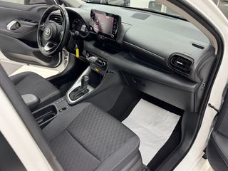 Toyota Yaris 2022 HDF Active Plus-thumb-16