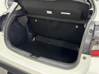 Toyota Yaris 2022 HDF Active Plus-thumb-21