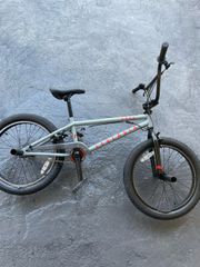BMX Haro 2023 leucadia-thumb-3