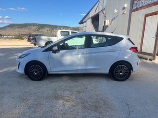 Ford Fiesta 2017 BENZINH-thumb-7