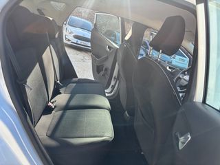 Ford Fiesta 2017 BENZINH-thumb-11