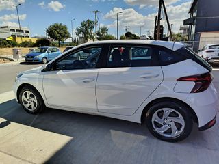 Hyundai i 20 2023 1.2 84 HP Exclusive-thumb-5