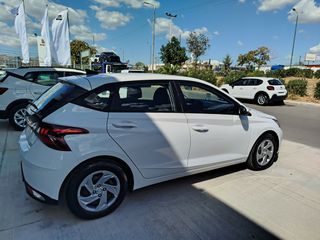 Hyundai i 20 2023 1.2 84 HP Exclusive-thumb-6