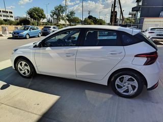 Hyundai i 20 2023 1.2 84 HP Exclusive-thumb-7