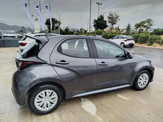 Toyota Yaris 2022 1.5 HDF bUSINESS-thumb-7