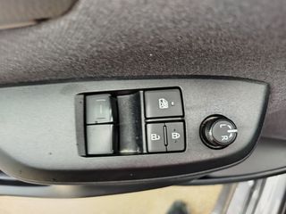 Toyota Yaris 2022 1.5 HDF bUSINESS-thumb-8