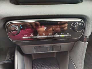 Toyota Yaris 2022 1.5 HDF bUSINESS-thumb-14