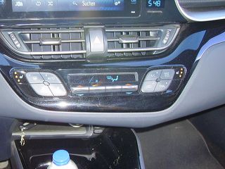 Toyota C-HR 2019-thumb-9