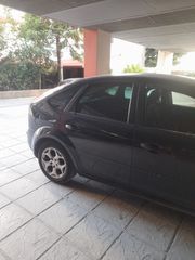 Ford Focus 2010-thumb-4