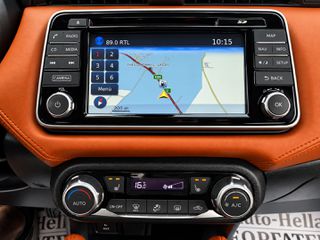 Nissan Micra 2017 *ΡΕΖΕΡΒΕ* Πιλότος-Κλίμα-Ζάντες 17"-Κάμερα-Πλοηγός-Keyless~-thumb-11