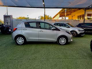 Toyota Yaris 2015 1.4 D-4D Active-thumb-3