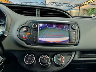Toyota Yaris 2015 1.4 D-4D Active-thumb-10
