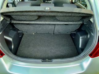 Toyota Yaris 2015 1.4 D-4D Active-thumb-14