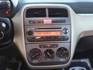 Fiat Punto 2006-thumb-20
